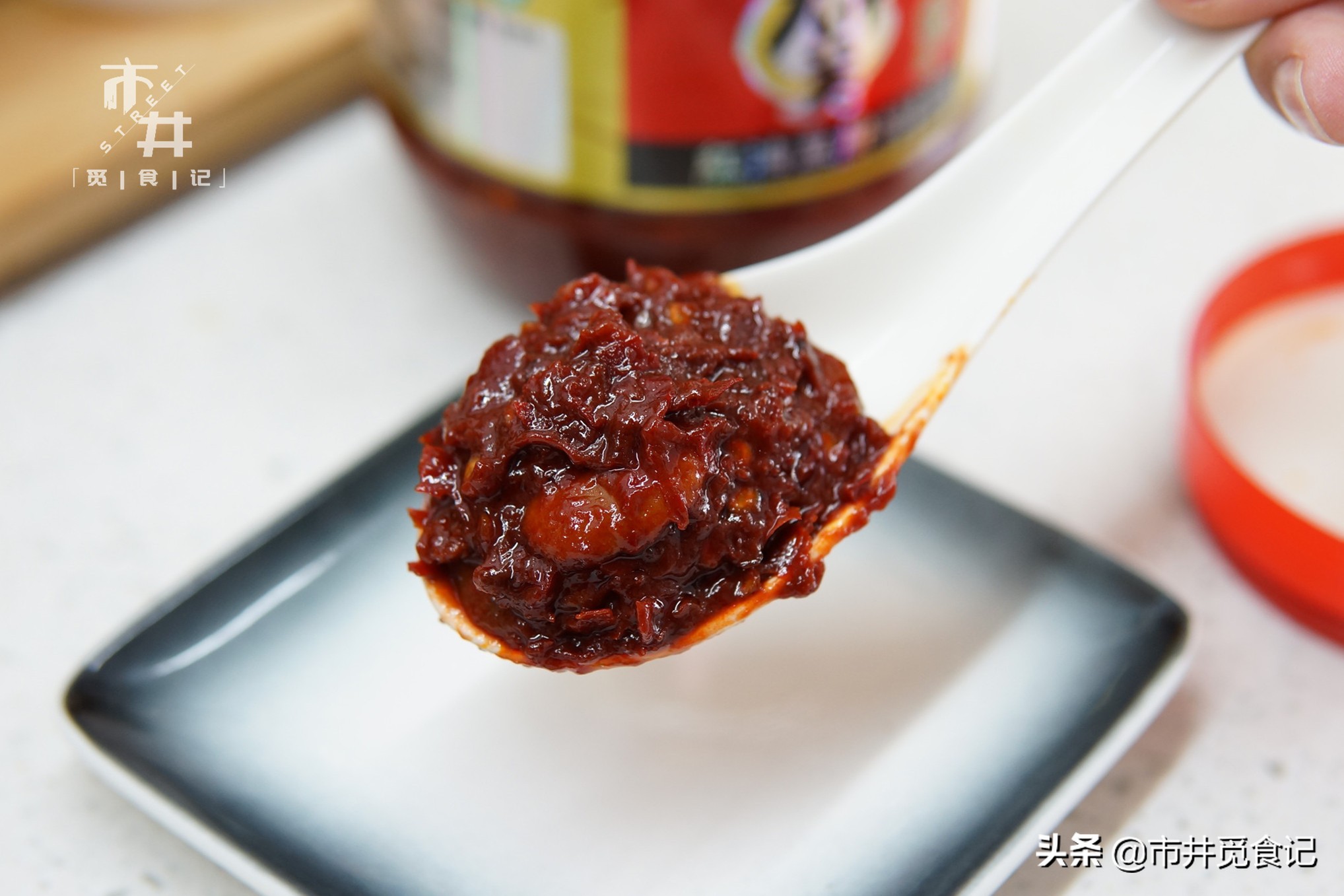 买郫县豆瓣酱时，只要出现这4种情况，别管什么牌子，都是劣质的