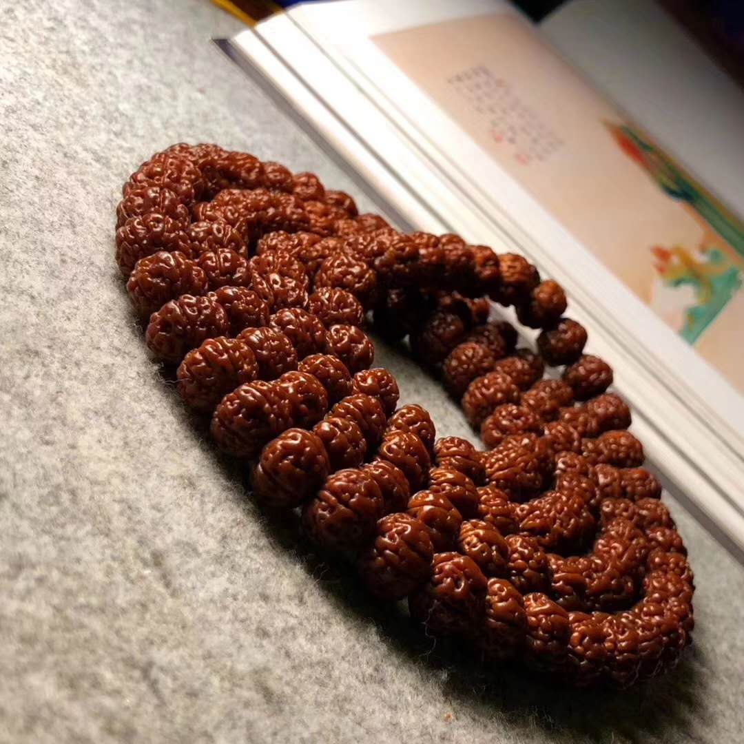 盘玩一年的金刚菩提使劲刷掉包浆,金刚菩提干刷到什么程度再上手盘