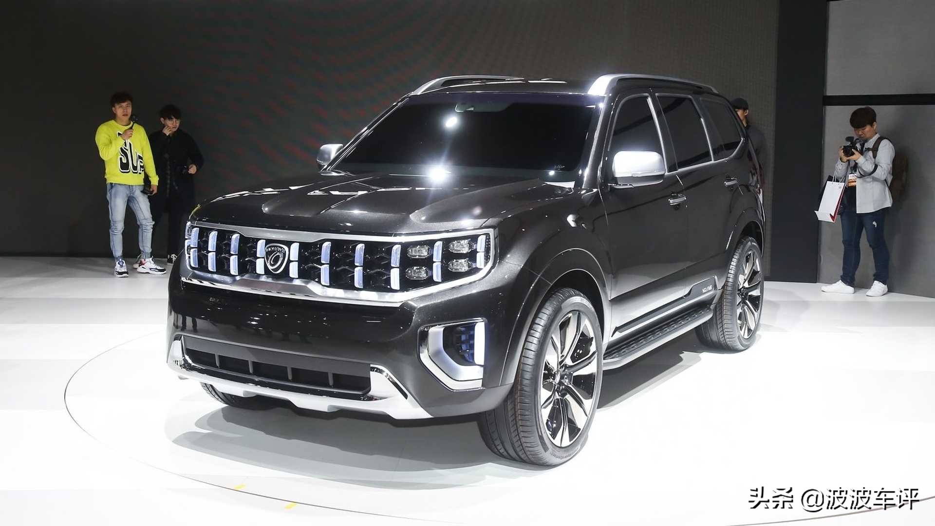 全新起亚霸锐内饰图片,2019款起亚霸锐报价及图片