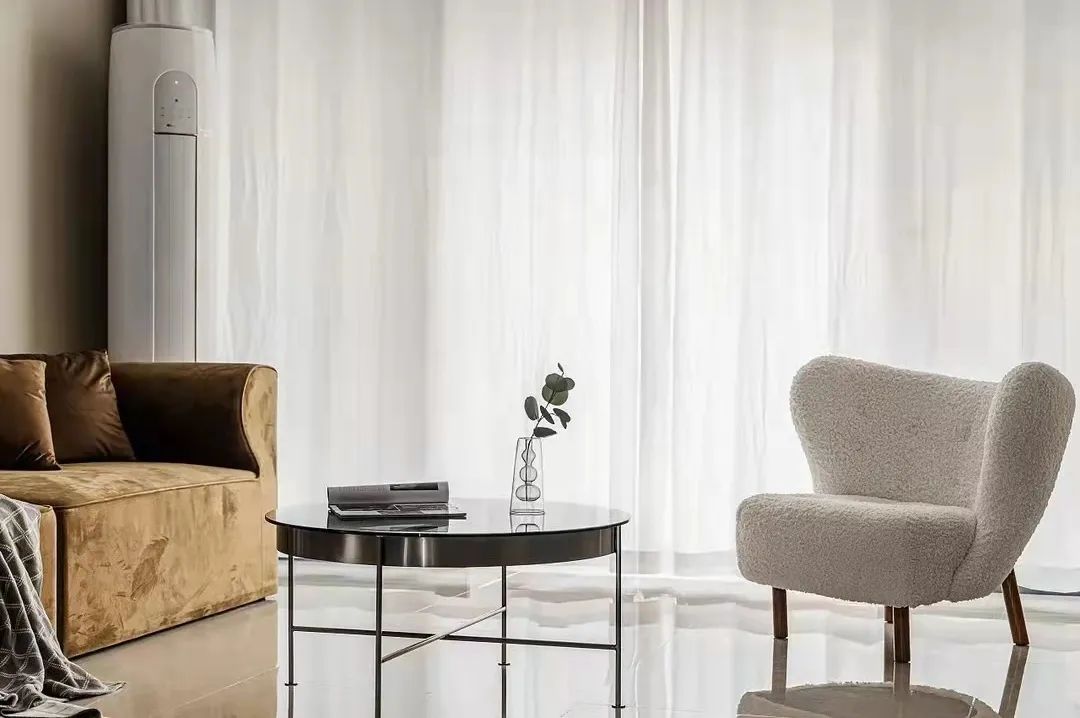 亮面砖vs柔光砖,亮面砖和哑光砖拼接难看不