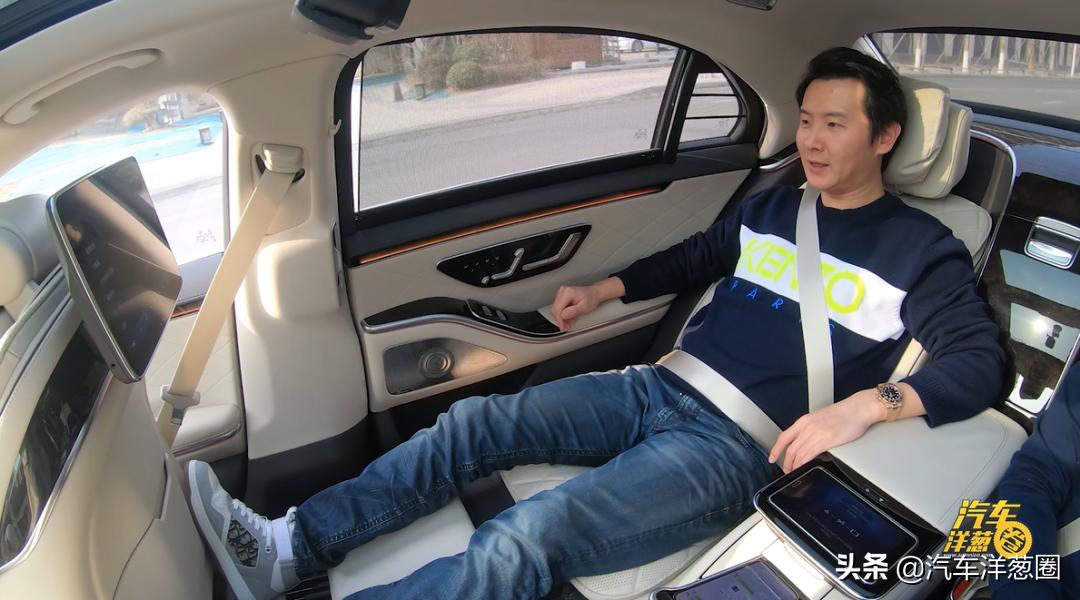 奔驰s级2015款s400l3.5自动,2021款奔驰s级450l4matic