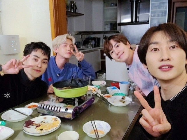 边伯贤金珉锡曺圭贤银赫,exo边伯贤为什么性情大变