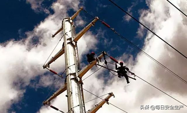 实用班组安全手册人手一份最全版,班组安全手册