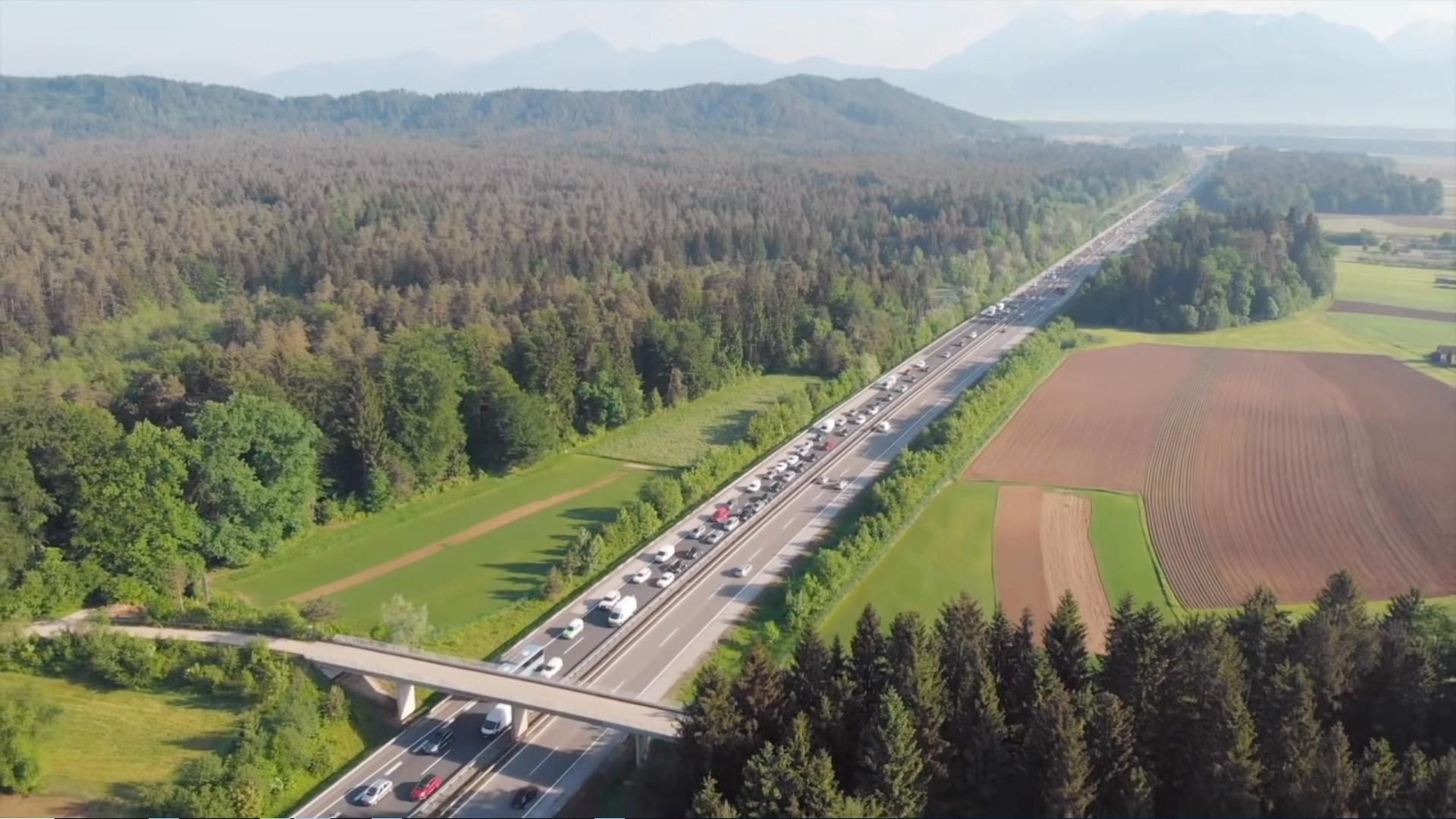 黄石火山超级大爆发逃生,黄石超级火山濒临爆发