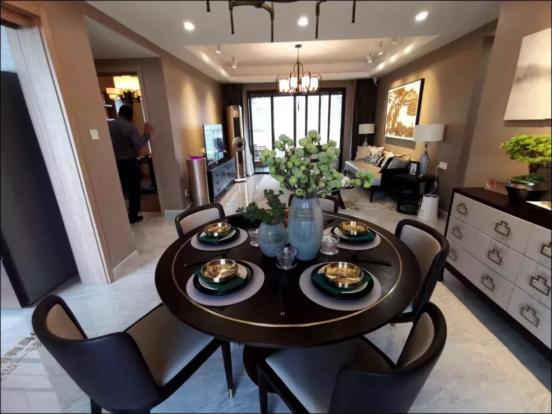 稀缺小户型带精装只需6字头,6字头的房子