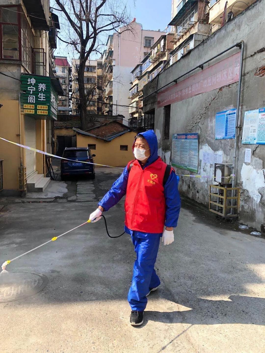 湖北卫视致敬,广电致敬春节坚守岗位的人