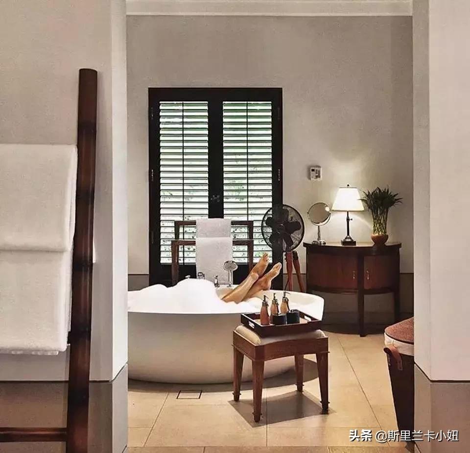 鏂噷鍏板崱缃楄幈澶忔湹,缃楄幈澶忔湹闇嶉】鑻卞紡鑼跺洯