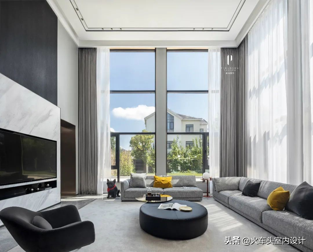 80款挑空客厅设计,大宅就该有这气势