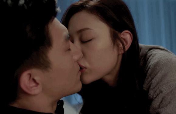 吻戏不好拍!有剧亲了42秒被嘲像啃猪蹄,不如《隐秘》一个强吻