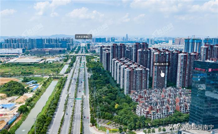 沙井新盘航拍,深圳宝安沙井新建医院最新航拍