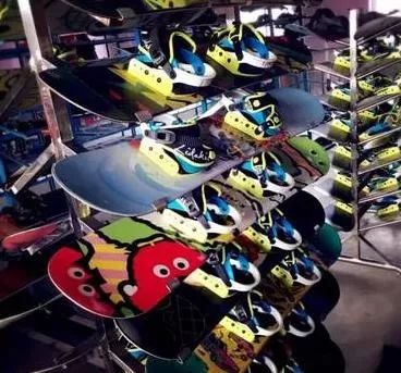 弓长岭滑雪场有小孩玩的吗,乌鲁木齐适合小孩玩的滑雪场