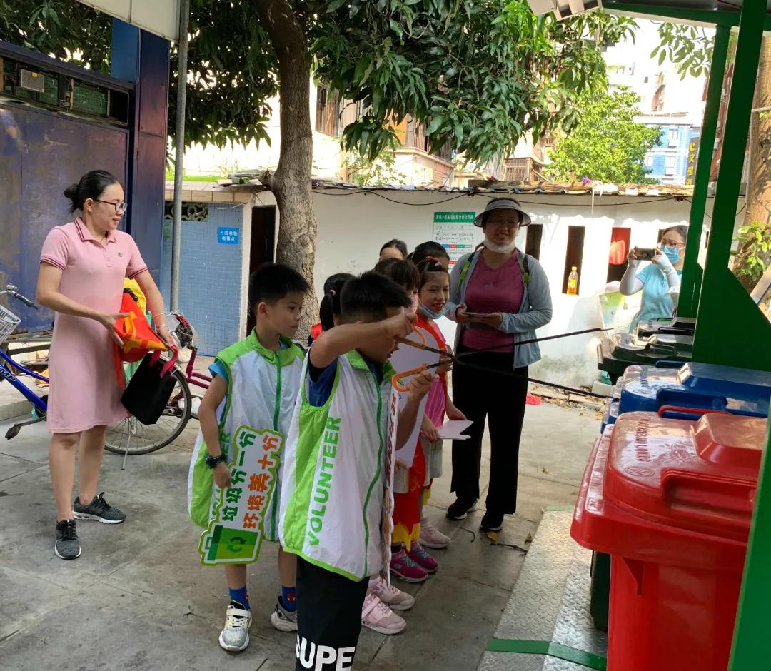 西关街道环境卫生综合整治,大学东路环境卫生整治