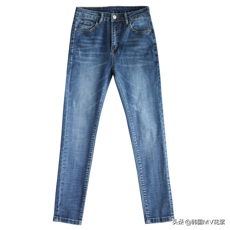 脸大穿啥衣服好看,脸大穿什么款式的衣服好看