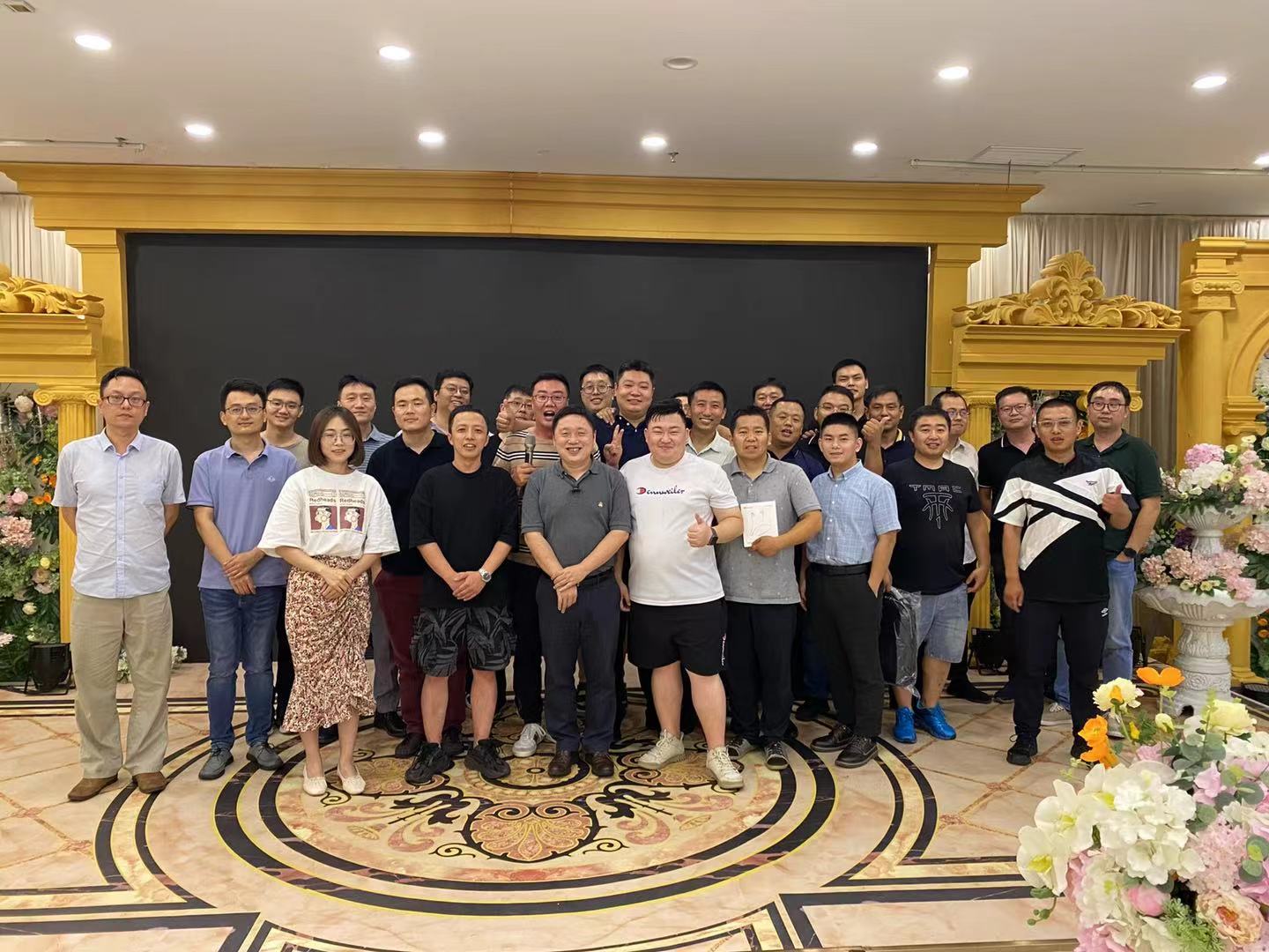 微软眼镜hololens2发布会,hololens2深度评测