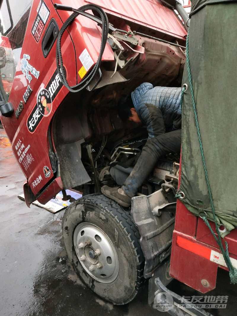 货车怠速下机油压力多少才是正常,货车上坡机油压力变低是什么原因