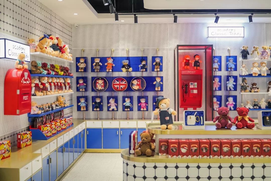 告别东方明珠、城隍庙，来上海这家暗藏100只泰迪的奶茶店