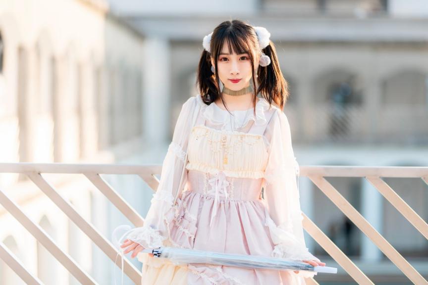 腾龙35-150mmf22.8,佳能351.4和501.2哪个好