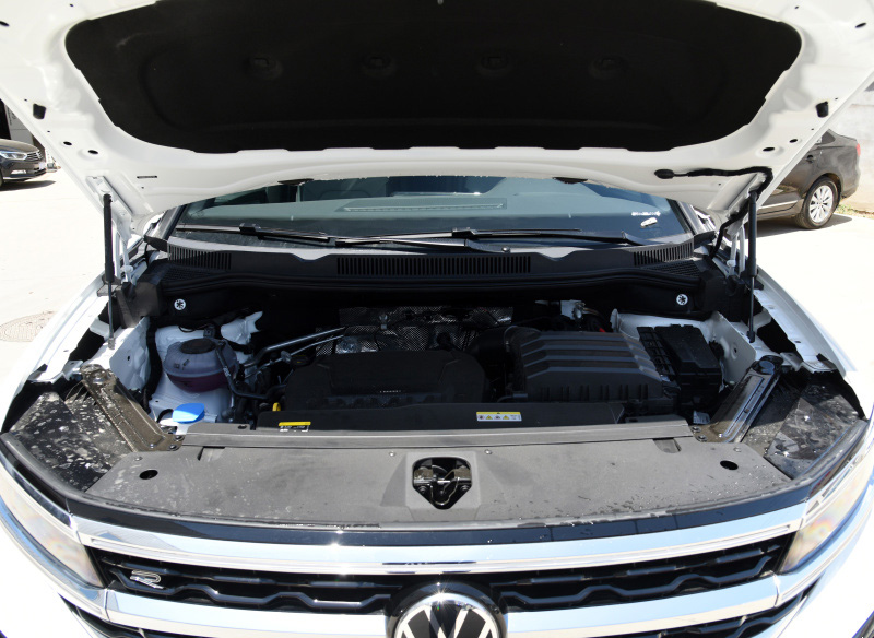 开惯了奥迪换新车,开奥迪q5老款