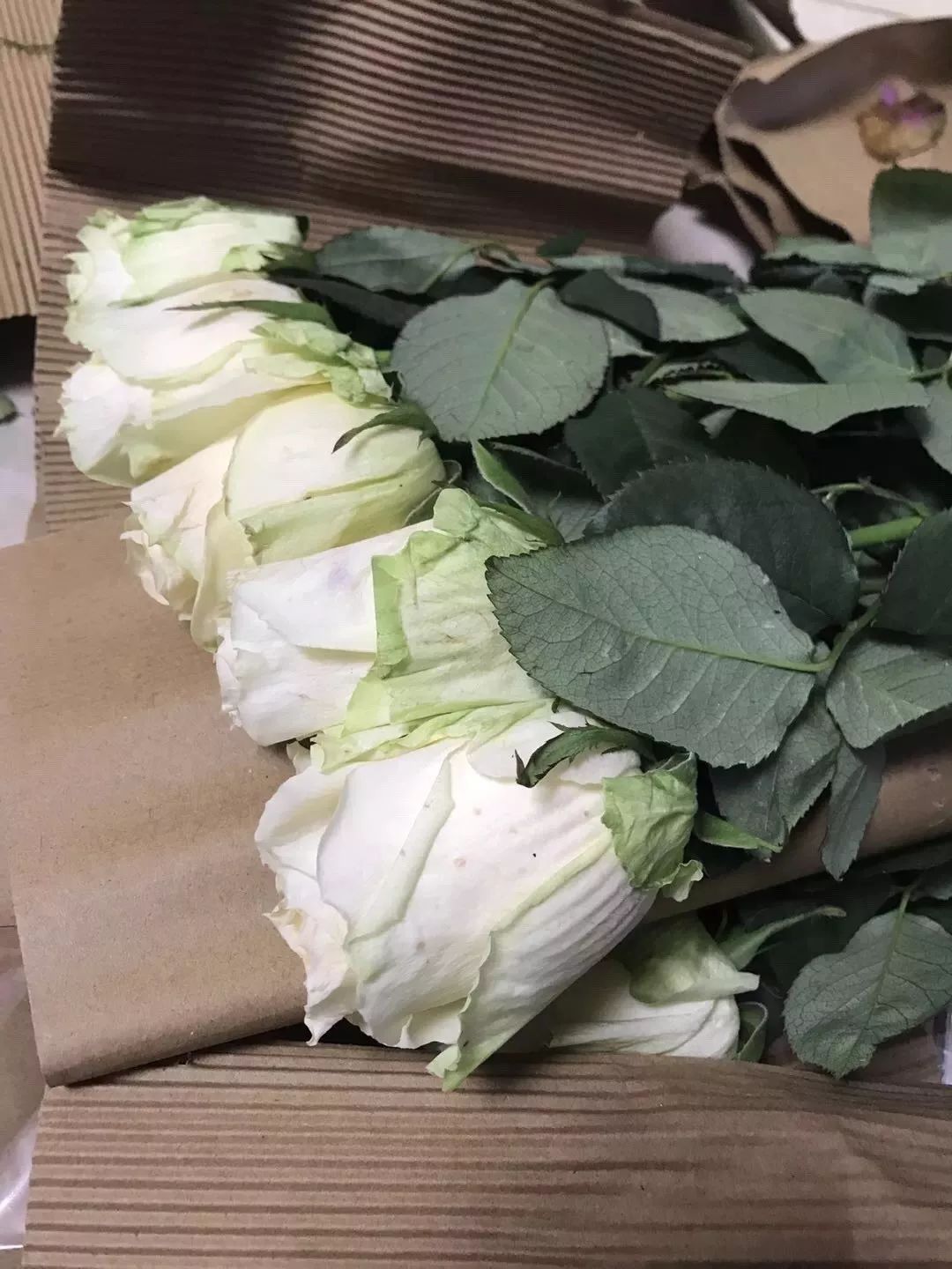 鲜花醒花前后怎么养好看,怎样醒花花期最长