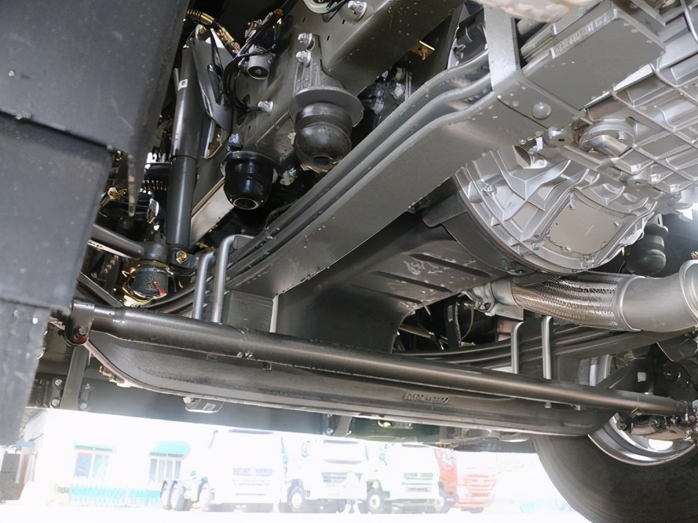 拉快递哪款车最省油,拉快递最好的车型