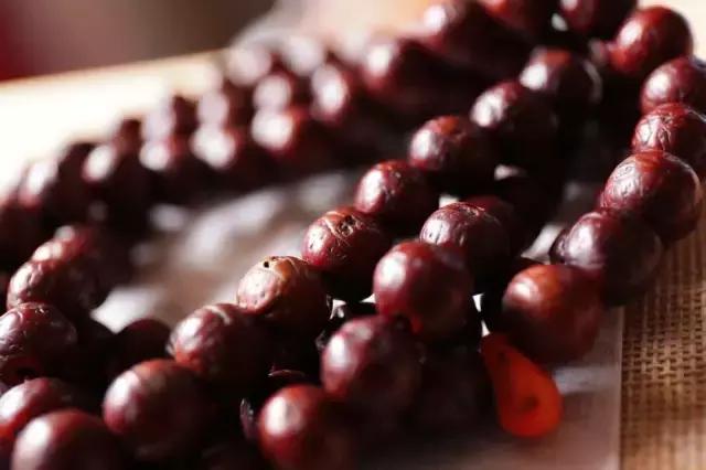 凤眼菩提漏眼了还值钱吗,凤眼菩提如何保养不漏眼