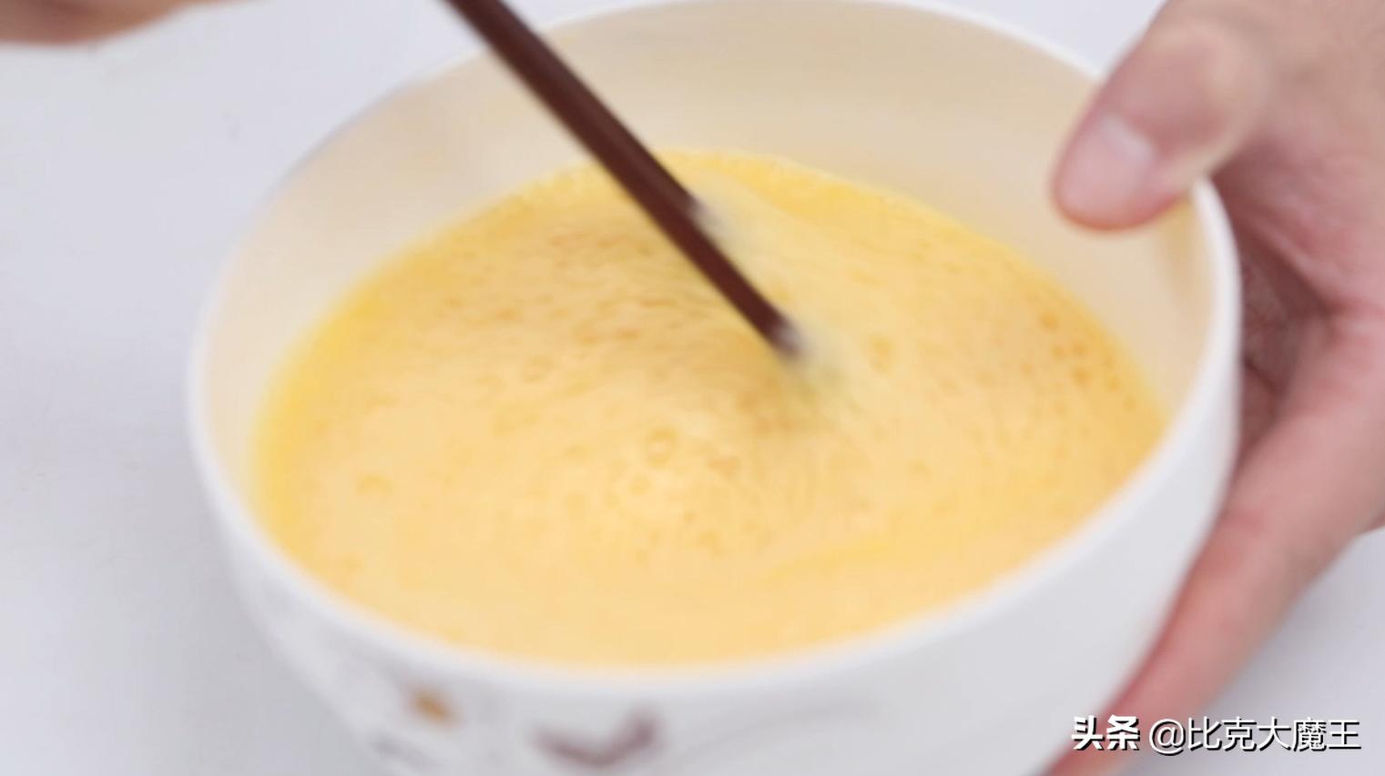 不一样的水蒸蛋细嫩爽滑老少皆宜,鲜嫩爽滑的水蒸蛋做法是什么呢