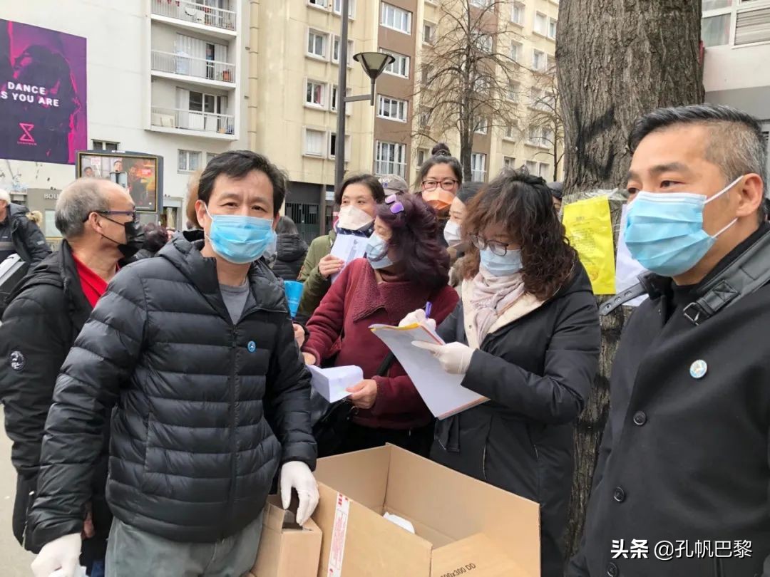 侨领为侨胞免费发放口罩,旅日侨胞免费领口罩