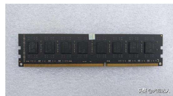 电脑内存16g和双8g有什么区别,电脑内存是两个8g好还是一个16g