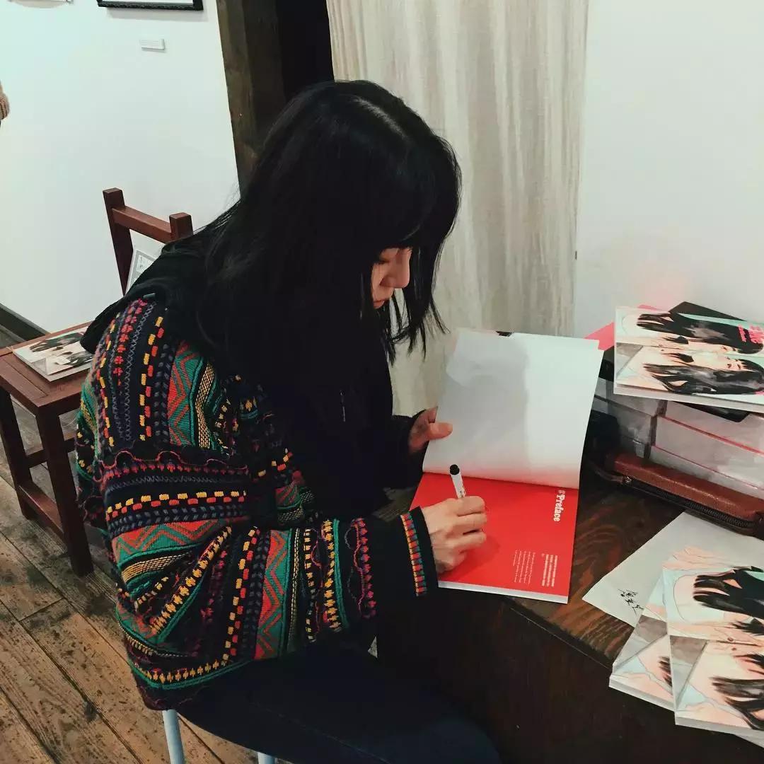 不务正业、跳钢管舞的她靠画羞羞画撩到46万粉丝,画作撩性格酷