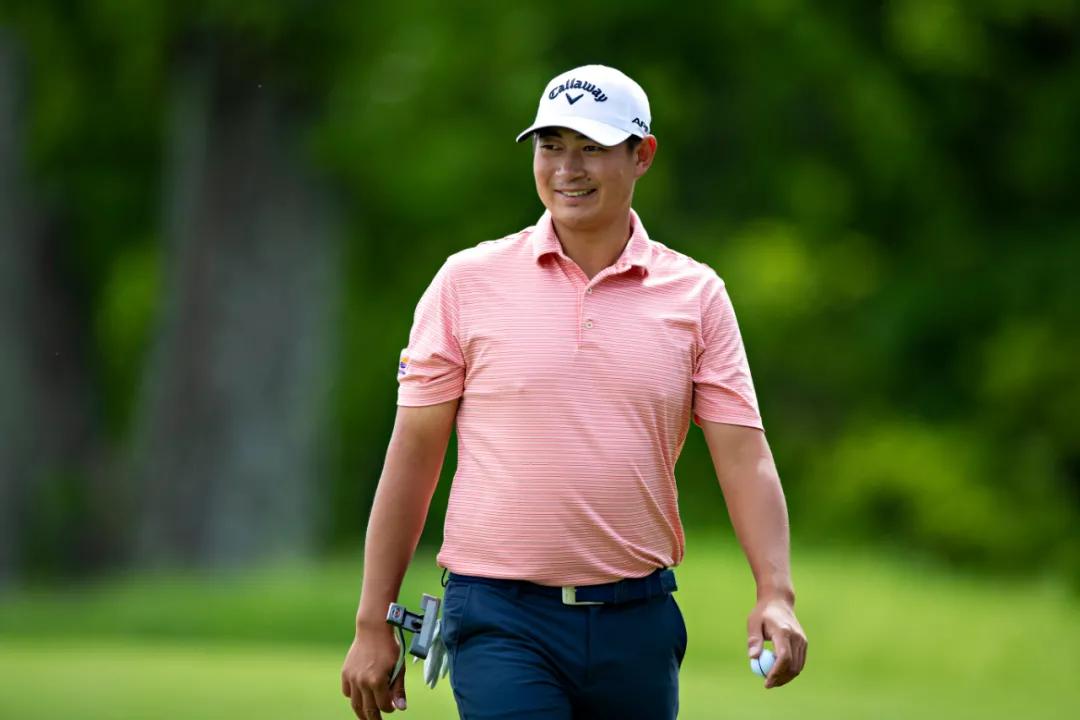 布恩斯8鸟零柏忌，与布拉德利并列4杆领跑，张新军遭淘汰