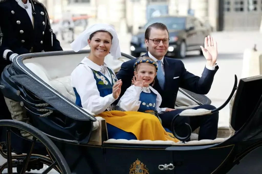 十月份世界各国节日,6月份国外有哪些节日