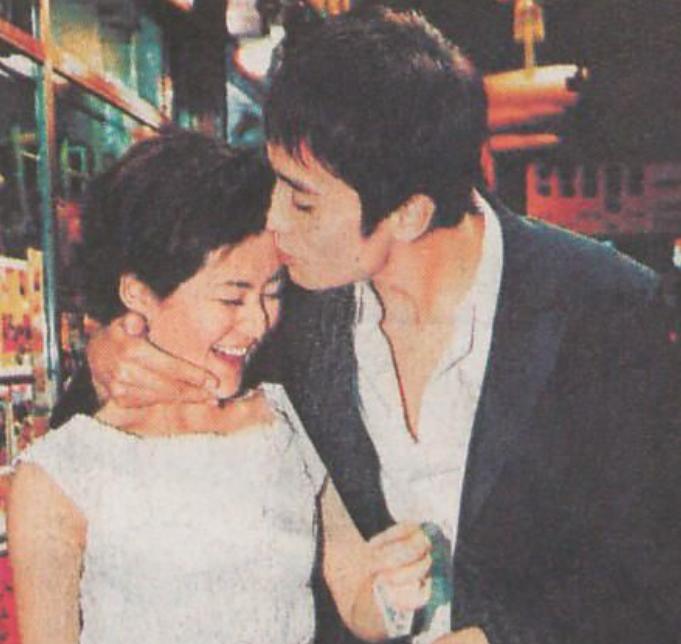 刘烨一夜难眠现状,用酒麻痹自己电视剧