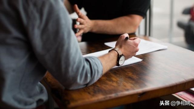 去面试面试官让你简单的自我介绍,面试自我介绍后面试官没有问题了