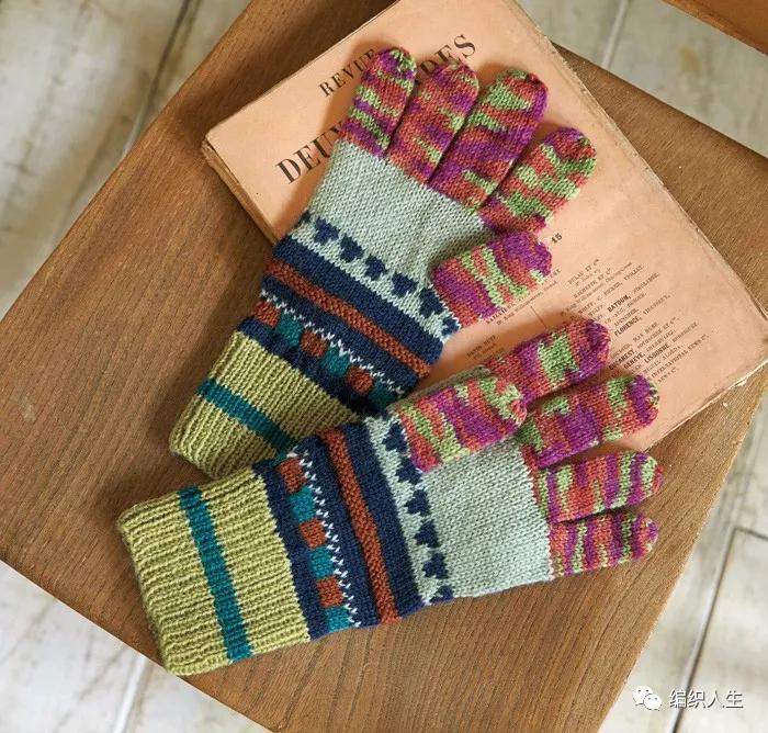 最新单指手套编织教程,简单的露指手套编织