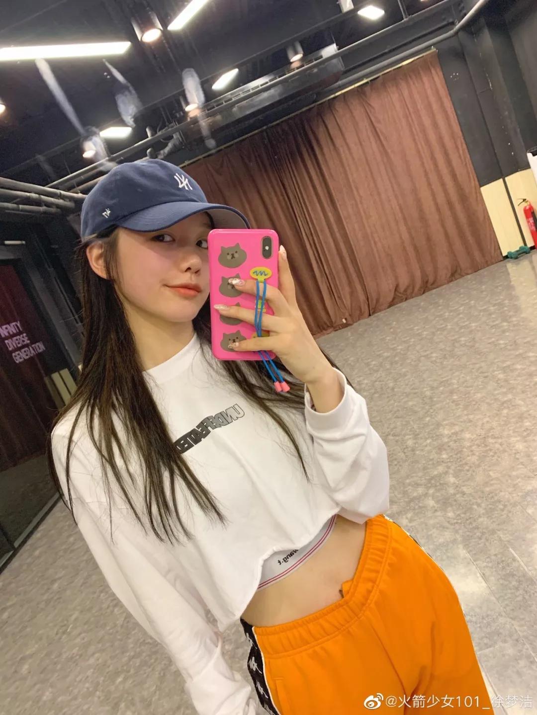 哪个女明星日常衣品最好,最近女明星衣品