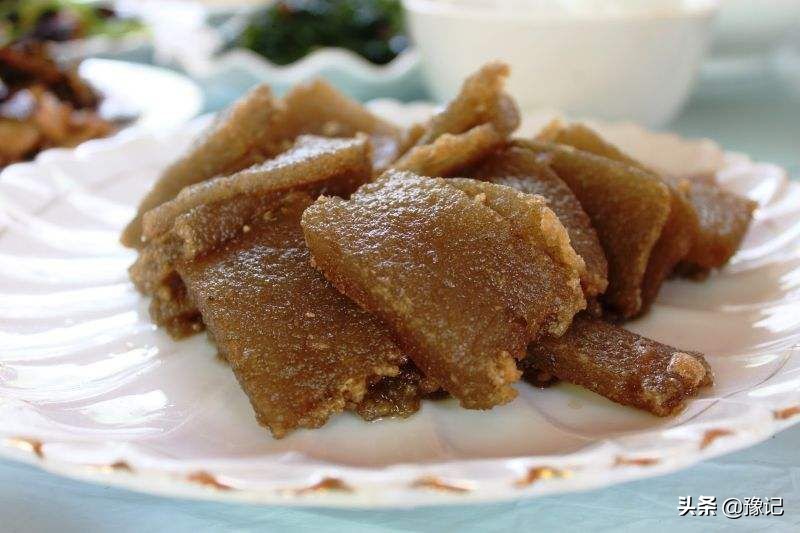 过去的八月十五,衡量儿媳的孝心,就看一碗泼顶子菜