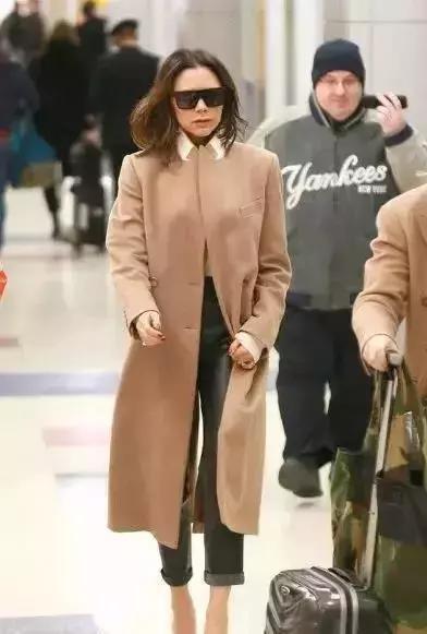 贝嫂2021年穿搭,45岁贝嫂气场太强