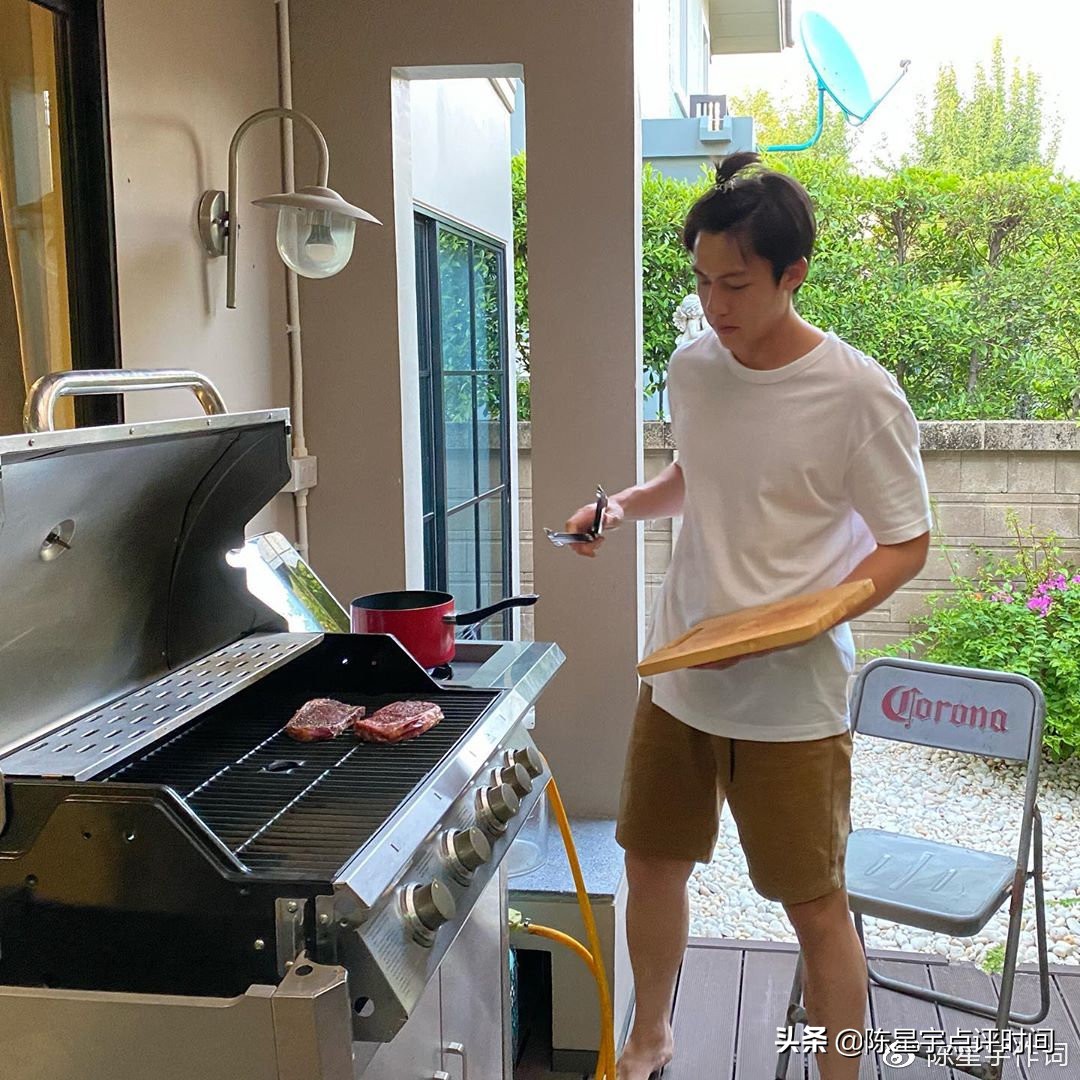 曼谷封城后的泰国偶像们“憋疯了”泰剧外的明星居家才艺大曝光