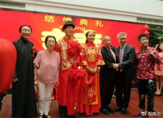 著名主持人嫁到美国遭虐待,央视女主持人嫁美国遭家暴