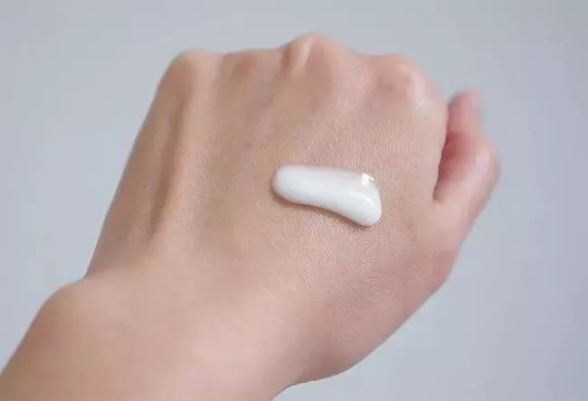 学生*党**也能买的平价水乳，居然拯救了我的烂脸！