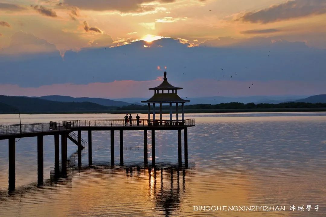 镜泊湖是堰塞湖吗,高山熔岩堰塞湖镜泊湖