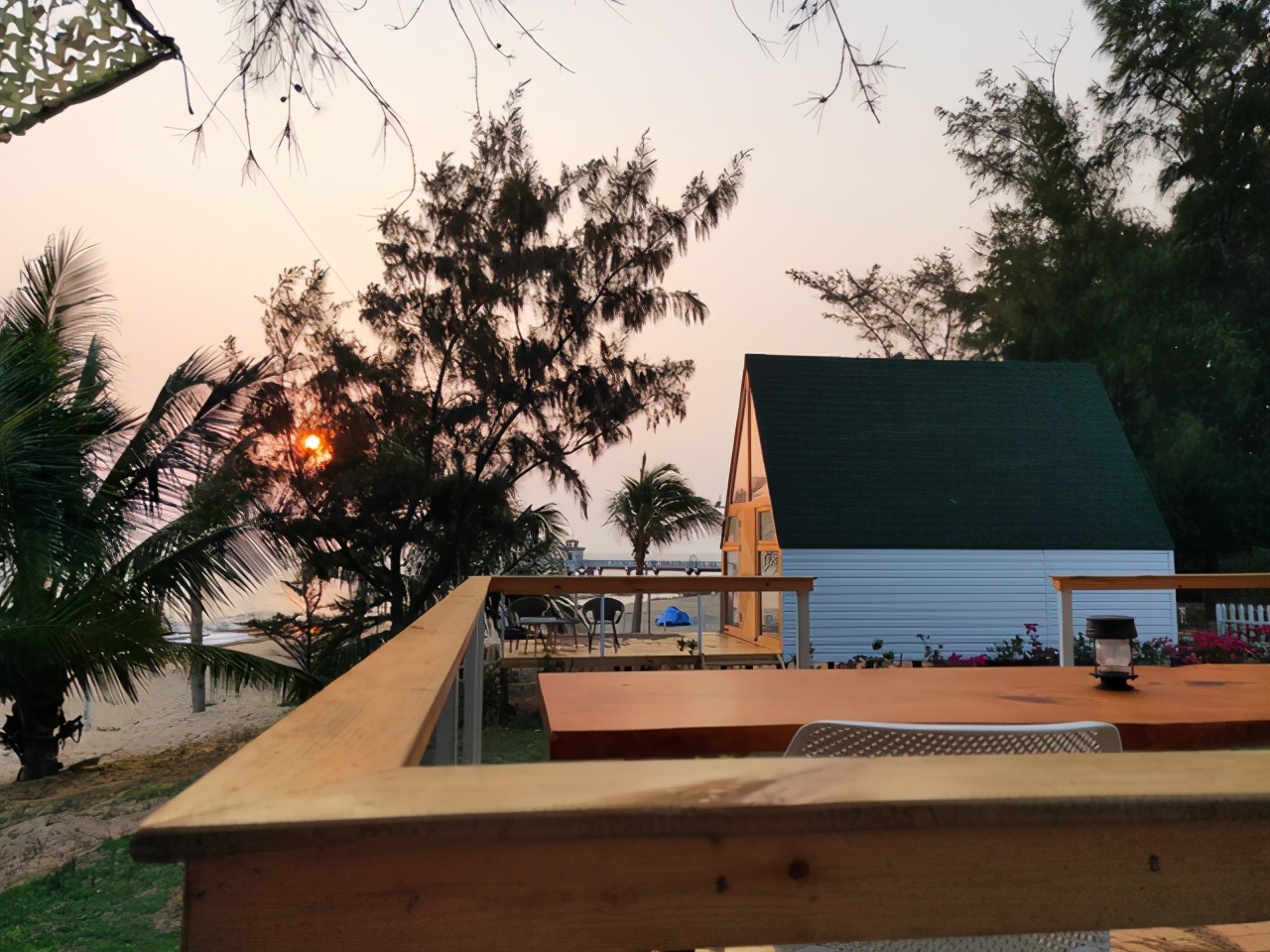 网红木屋民宿多少钱一套,轻奢民宿木屋