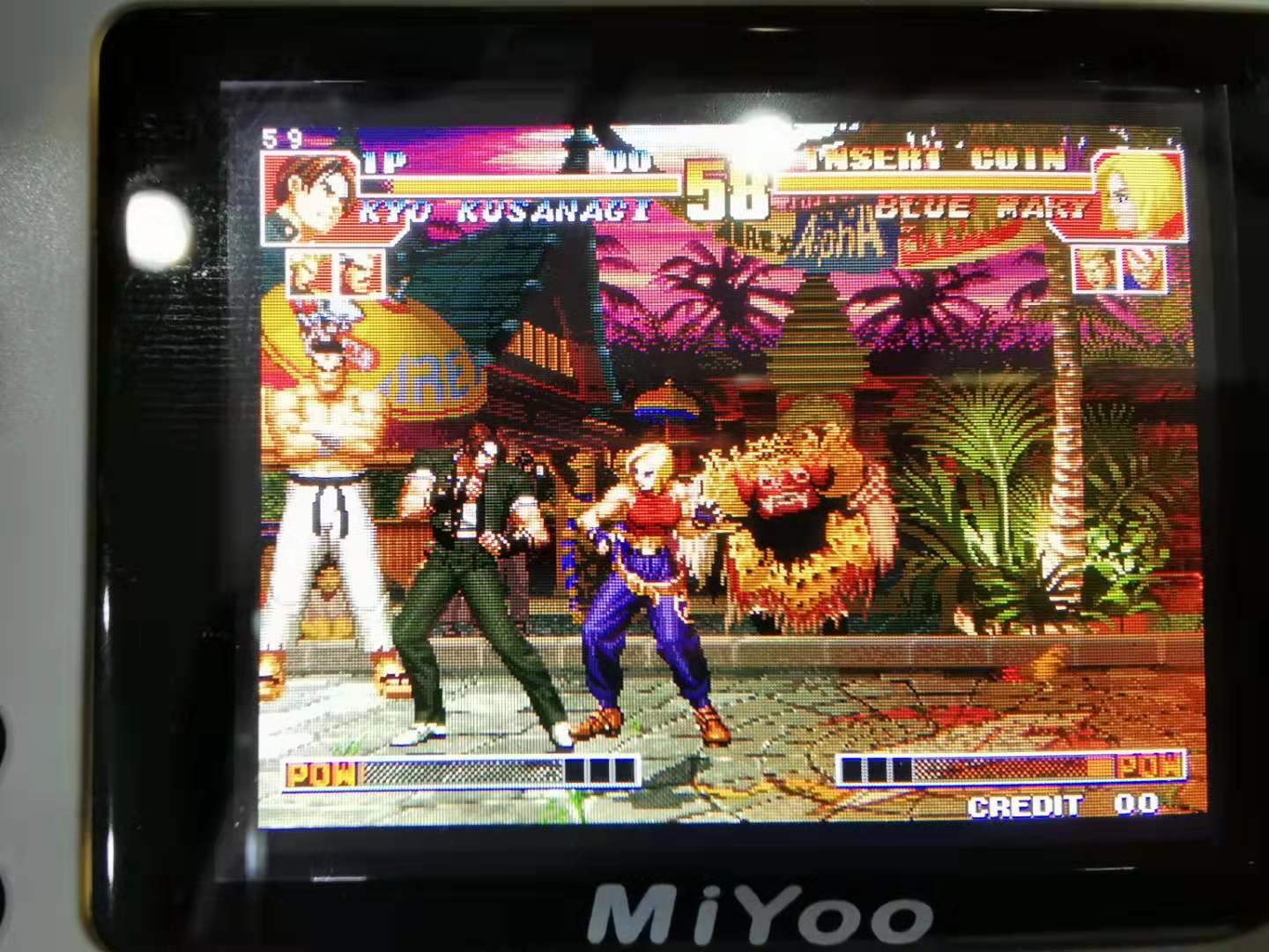 美队和黑寡妇私下玩啥……MIYOO横版迷你怀旧掌机开箱详评