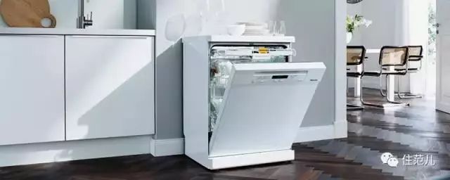 过去的一年，新中产们居然在家的这些地方花了几十万