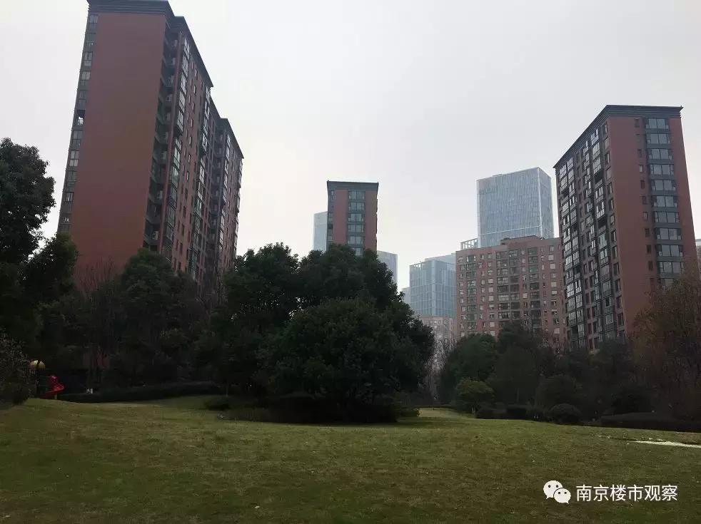 楼市昔日楼王有多惨,跌下神坛为什么