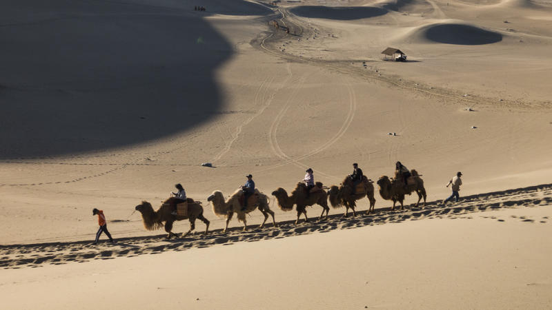 涓夊ぉ涓濈桓涔嬭矾鏃呮父鏀荤暐,涓夊ぉ绌胯秺鍖楃枂1000鍏噷