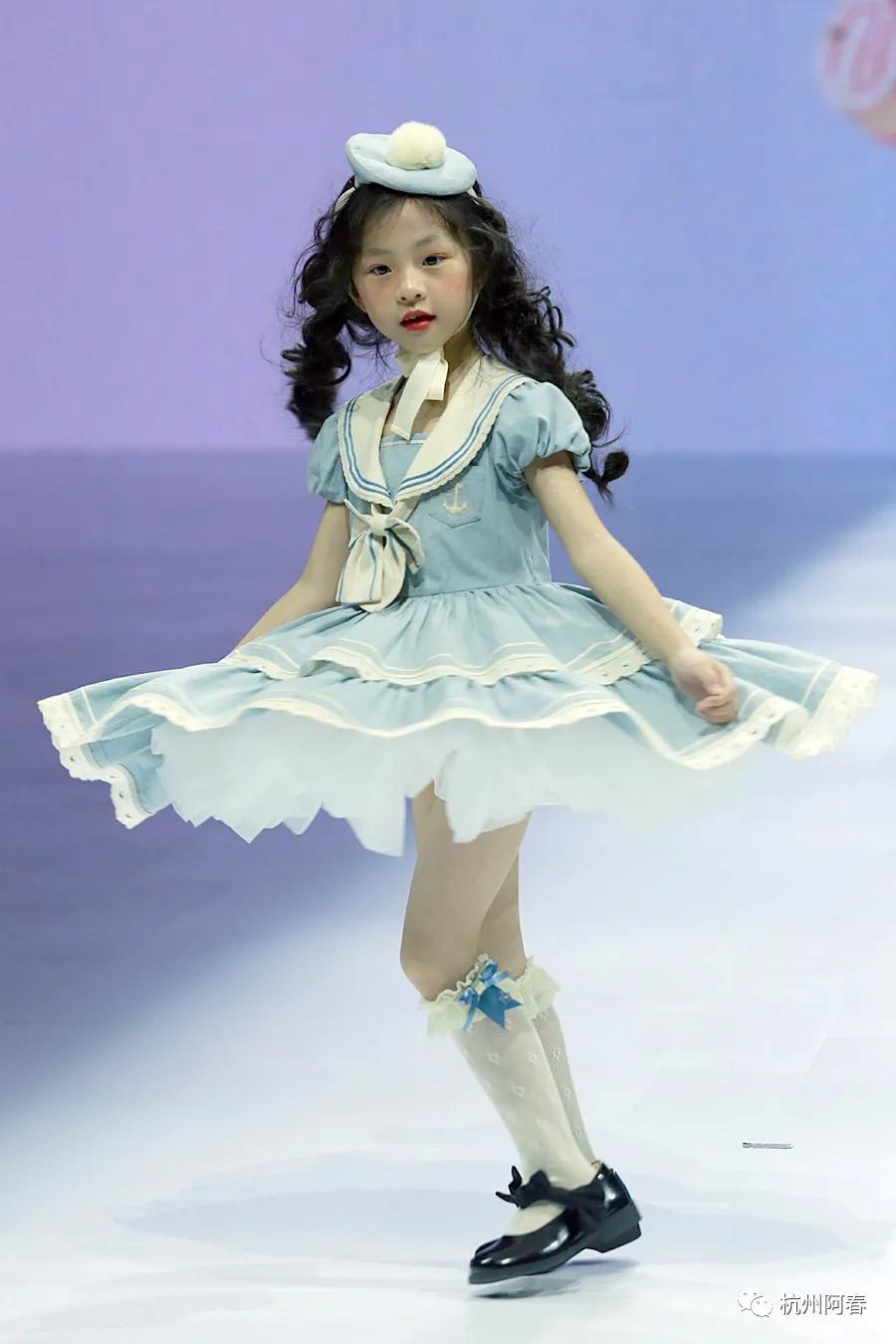 国际时尚周巴黎,时装周秀场