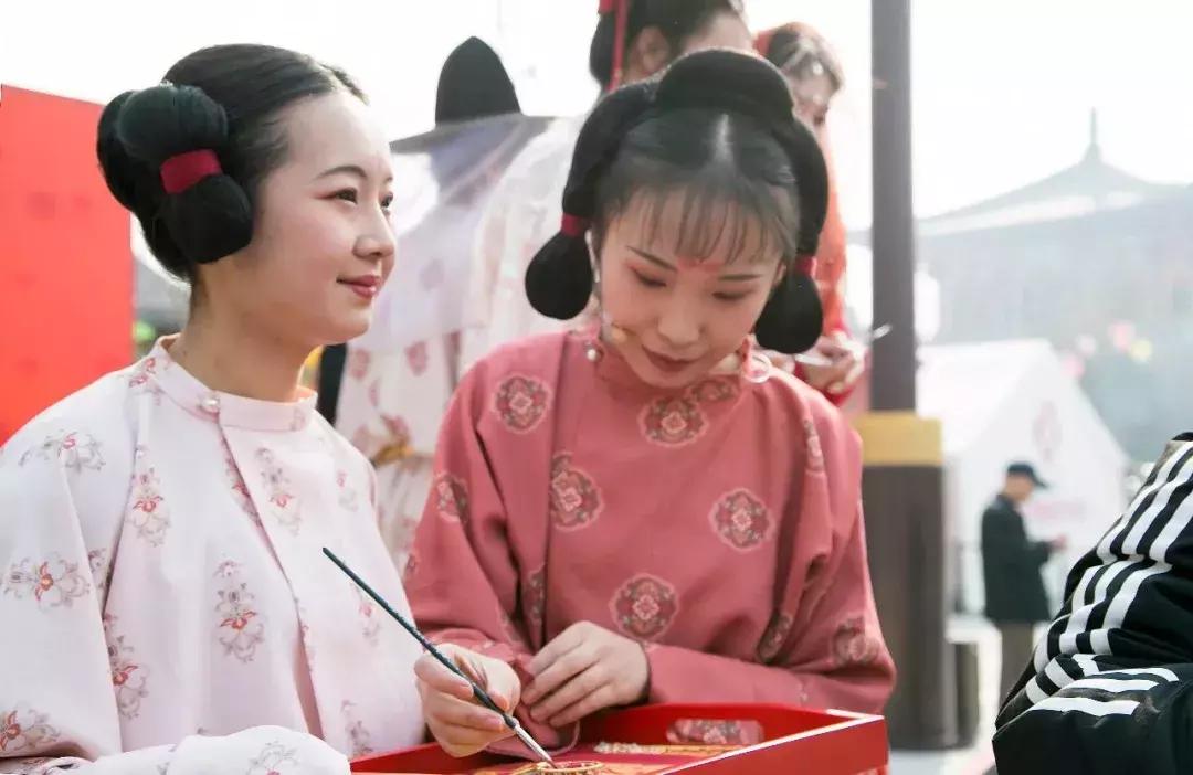 想和你一起去大唐不夜城玩,大唐不夜城步行街文化旅游指南