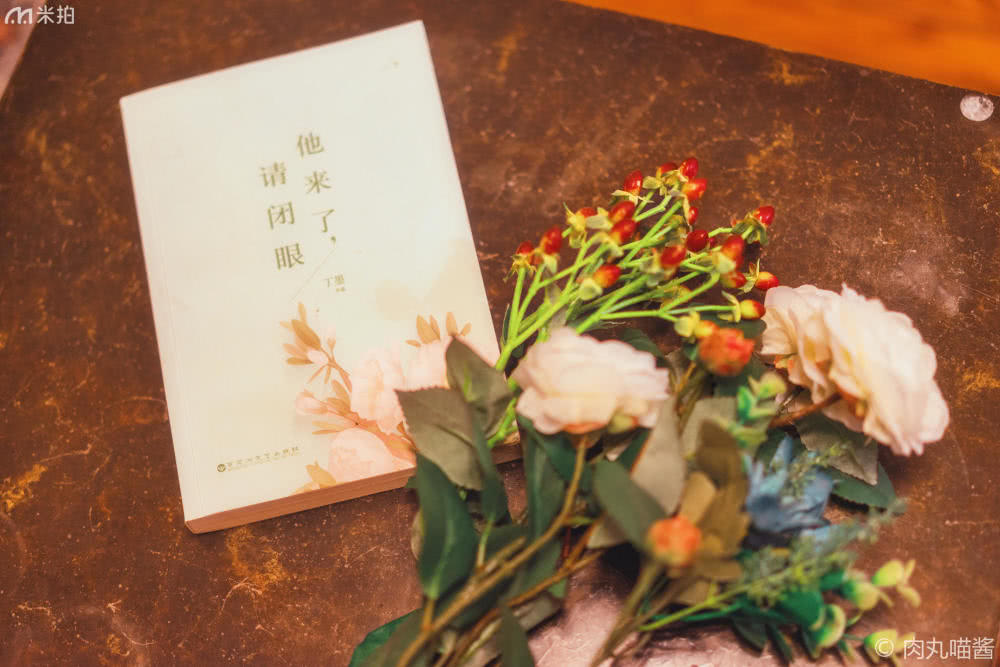 穿毛衣的漂亮女生,穿蕾丝衣服的女孩子