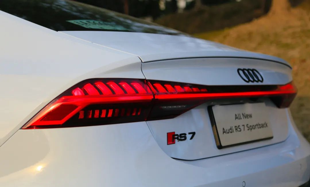 燃油车的魅力奥迪rs7,中国首台奥迪rs7-r